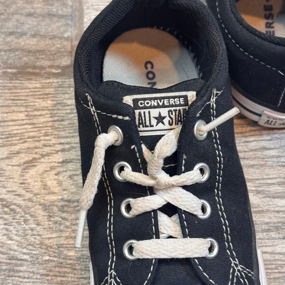 Converse All Star Kids Classic Black and White Sneaker Size 10 - Picture 4 of 6